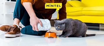packaging cat food